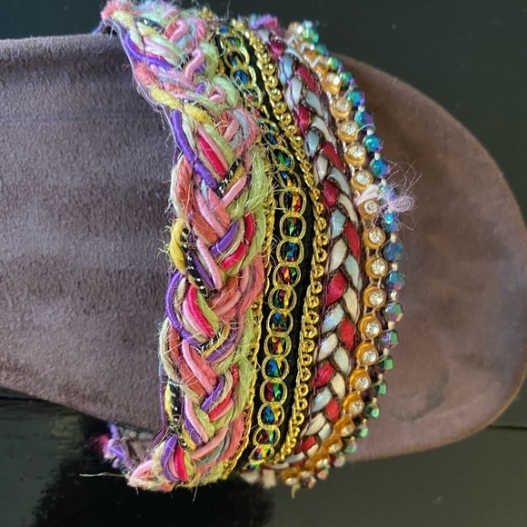 Olivia Miller Sandals - Picture 4 of 5